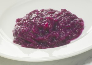 Vegetable side dish: Fresh red cabbage